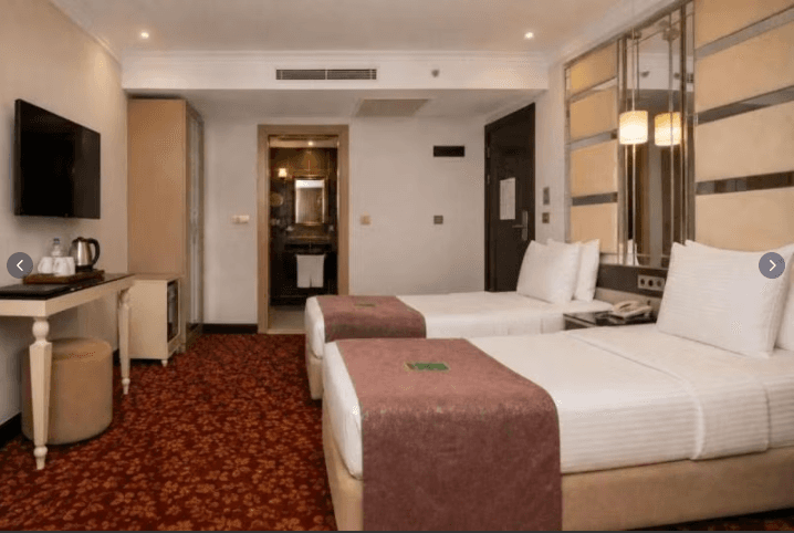 Trendy Oda Şehir Manzaralı İki Ayrı Yataklı 4