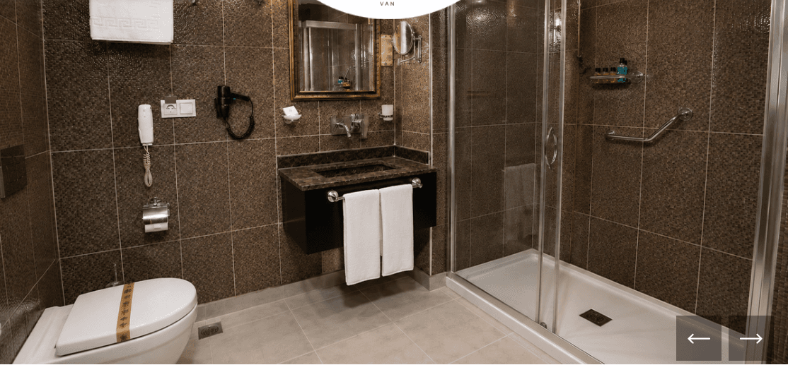 Trendy Oda Şehir Manzaralı Büyük Yataklı 4