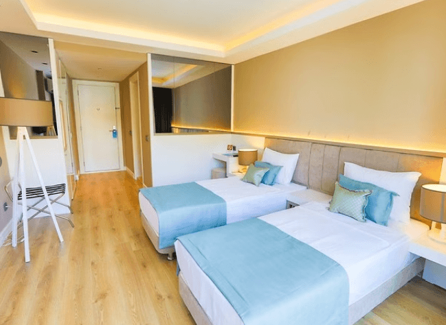 Standart Oda Kısmi Deniz Manzaralı  2