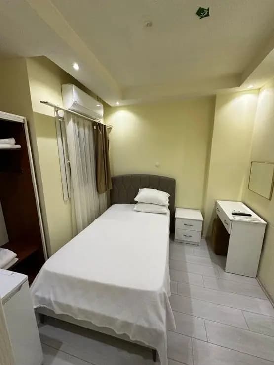 1 Single Standard Room 1