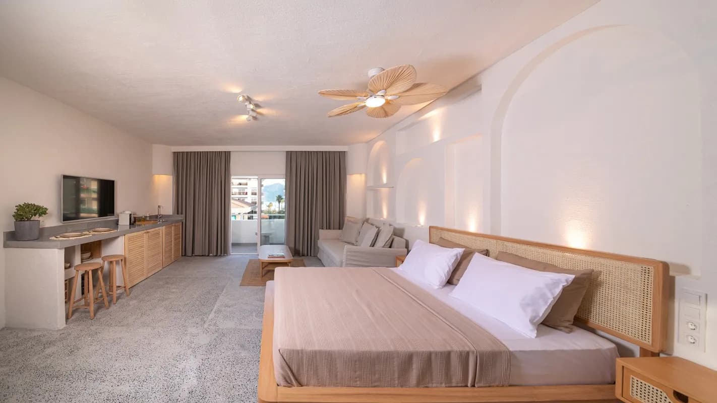 Superior Plus Daire	 1