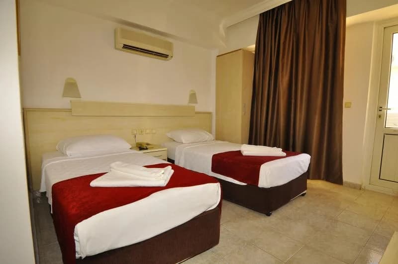 Triple Bahçe Manzaralı 1