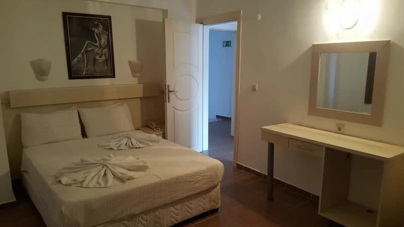 Standart Oda Şehir Manzaralı 2