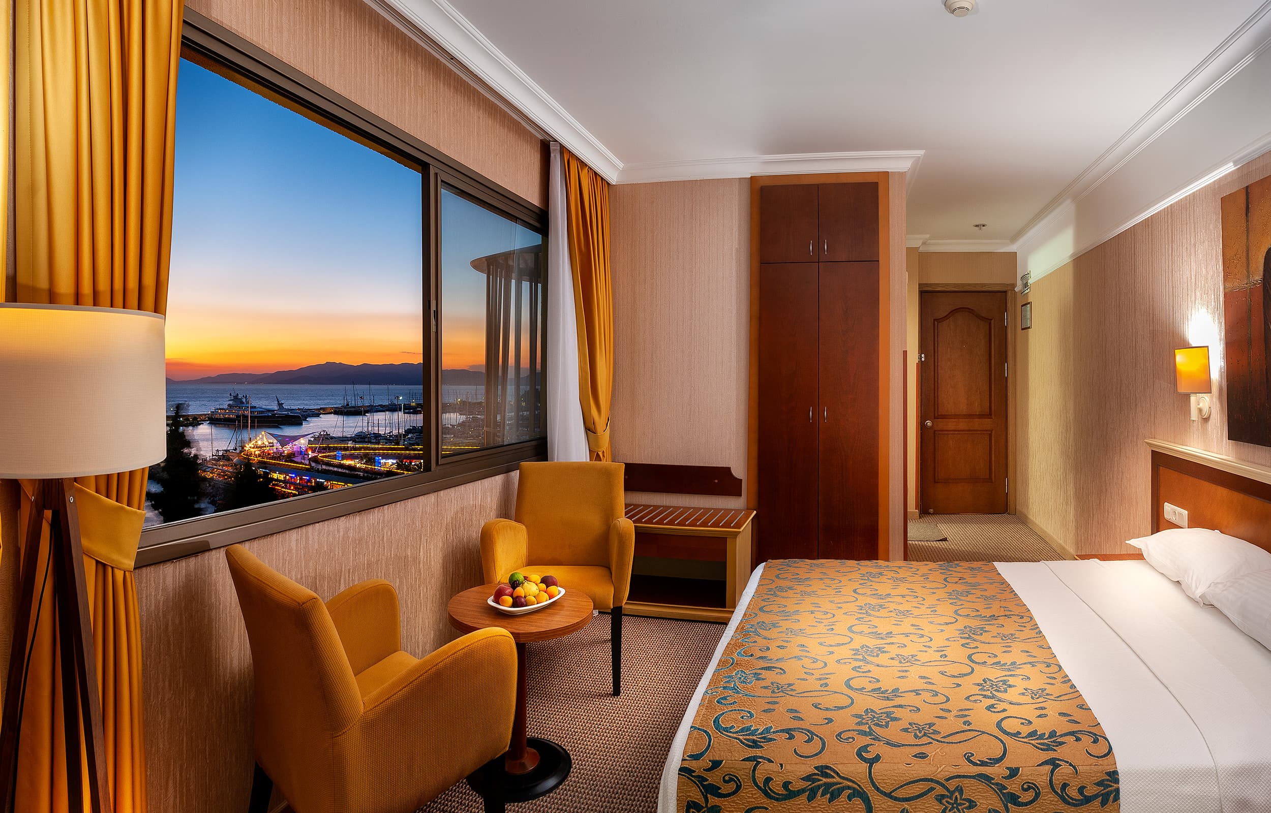 Palm Hotel Kuşadası-resim-1