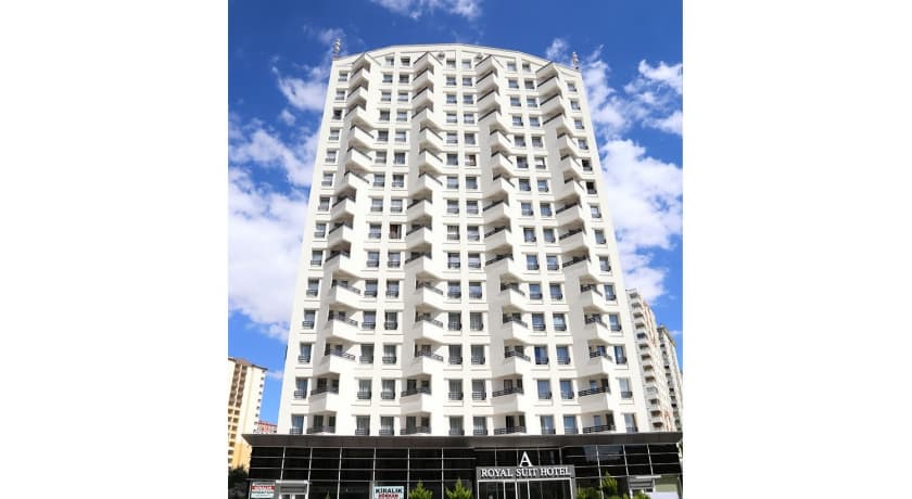 A Royal Suit Hotel-resim-0