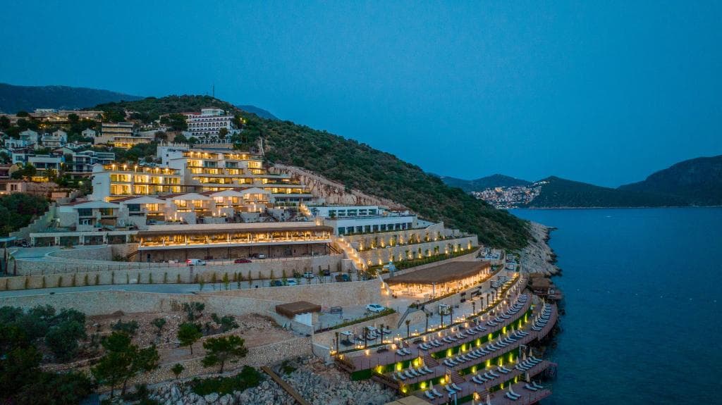 Lures Hotel & Beach Club-resim-0