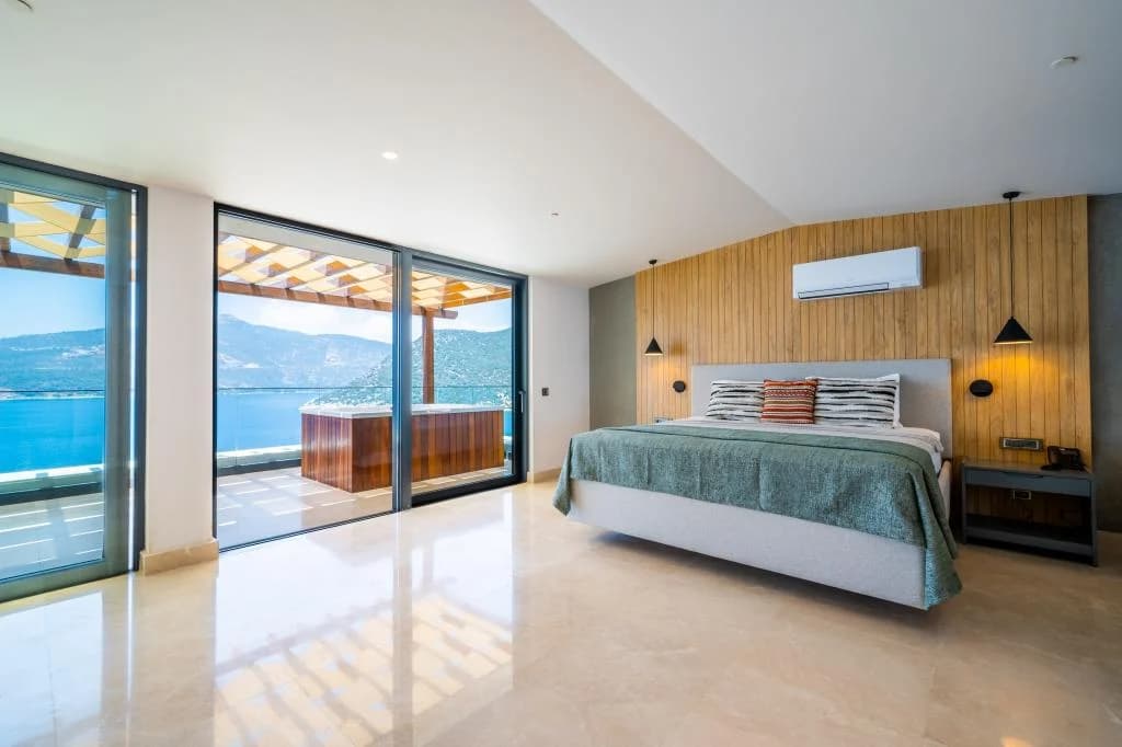 Lures Hotel & Beach Club-resim-1