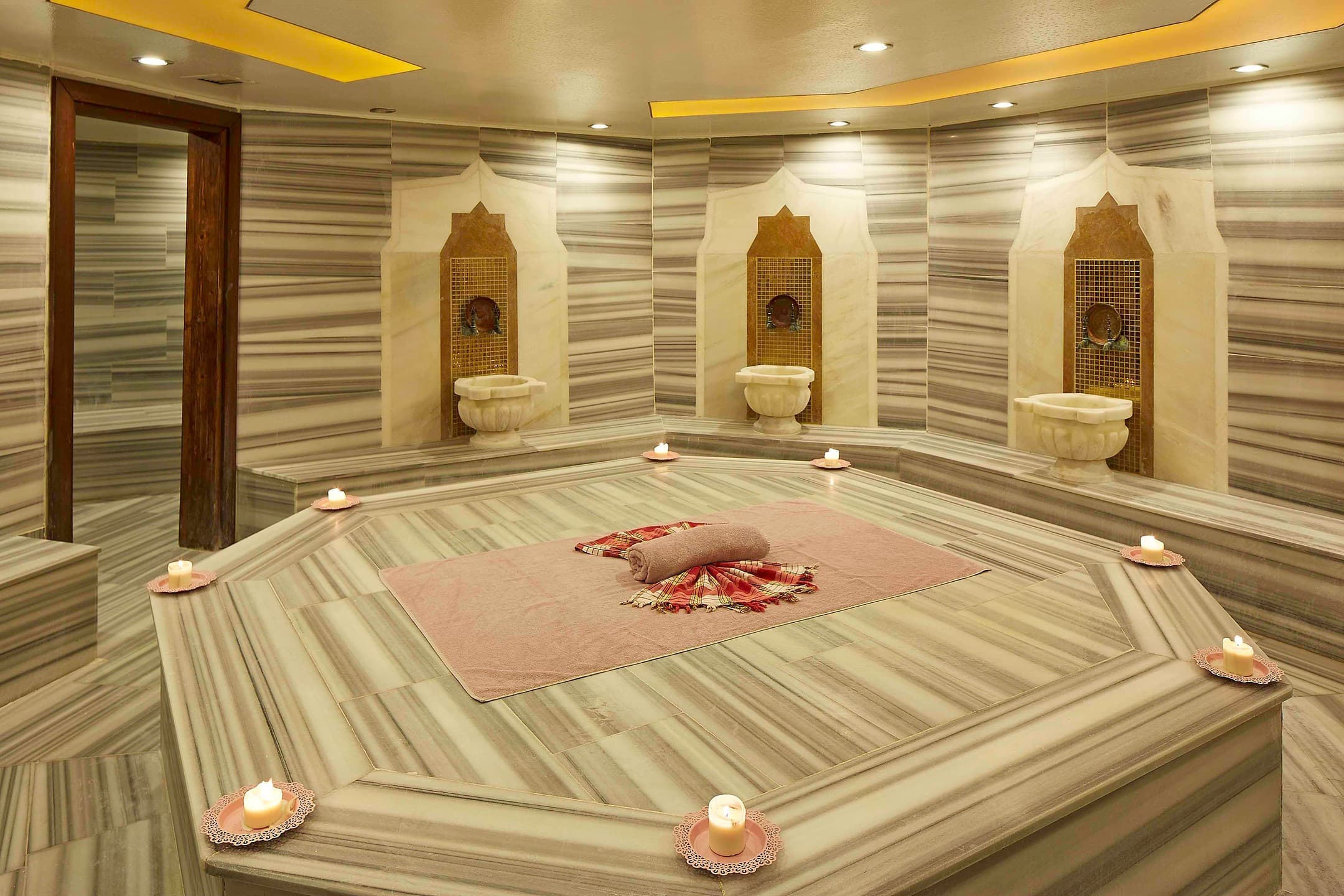 DoubleTree By Hilton İzmir-resim-2