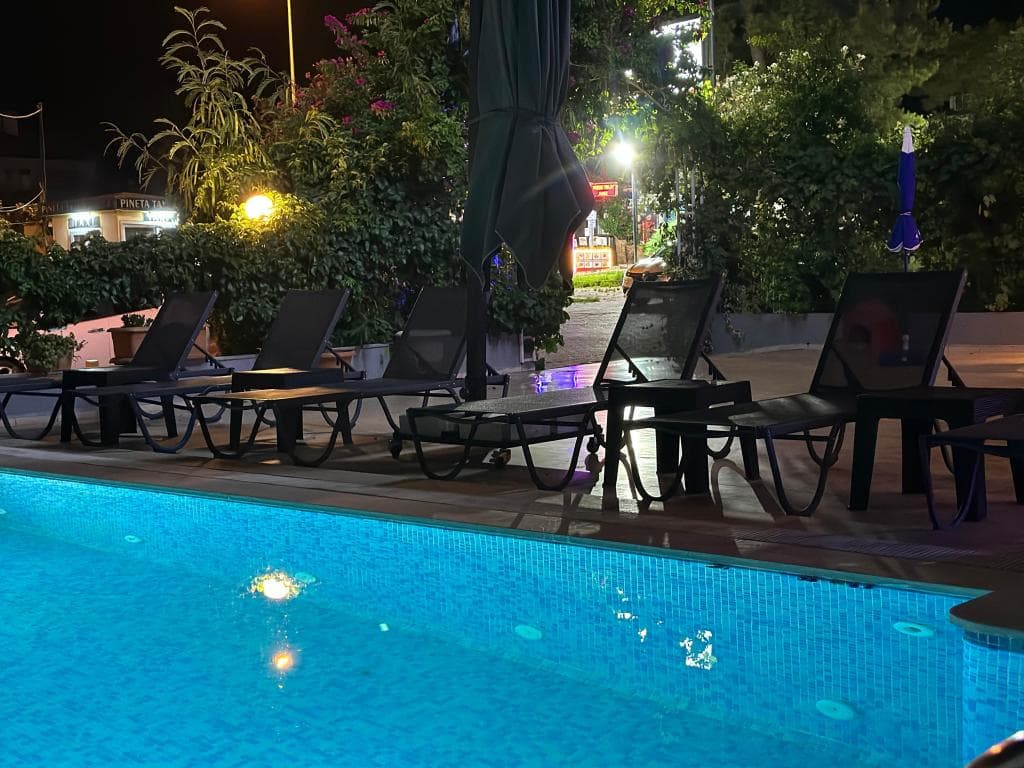 Berry Bella Hotel-resim-3