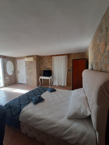 Double Room (Havuz Başı)